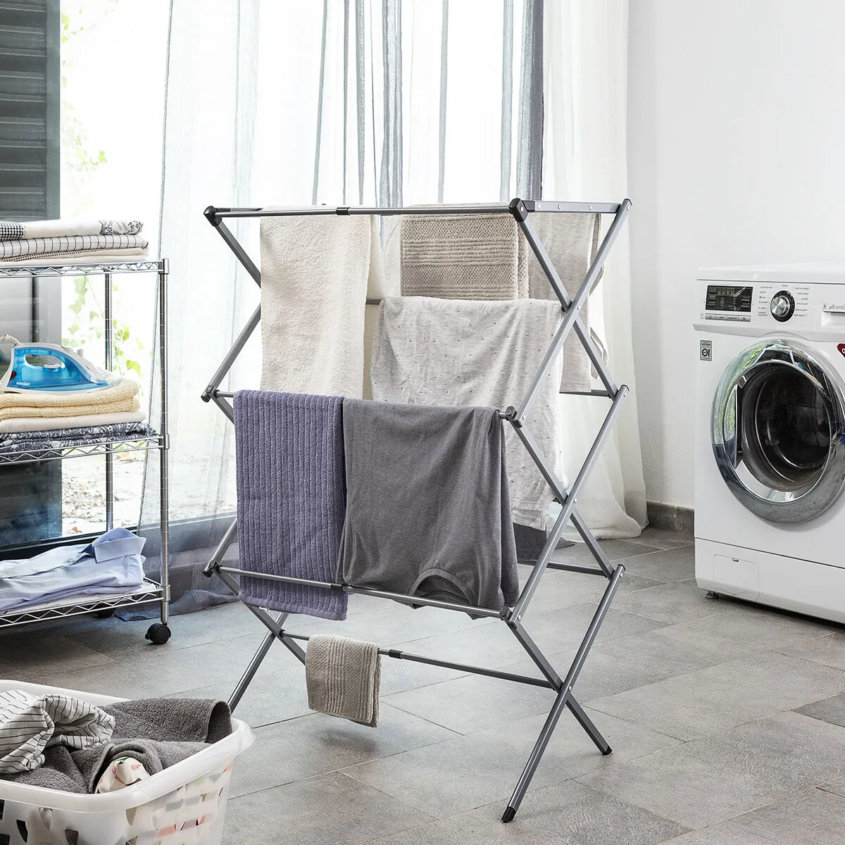 Skládací a rozkládací kovový sušák na prádlo s 3 výškami Cloxy InnovaGoods 11 tyčí
