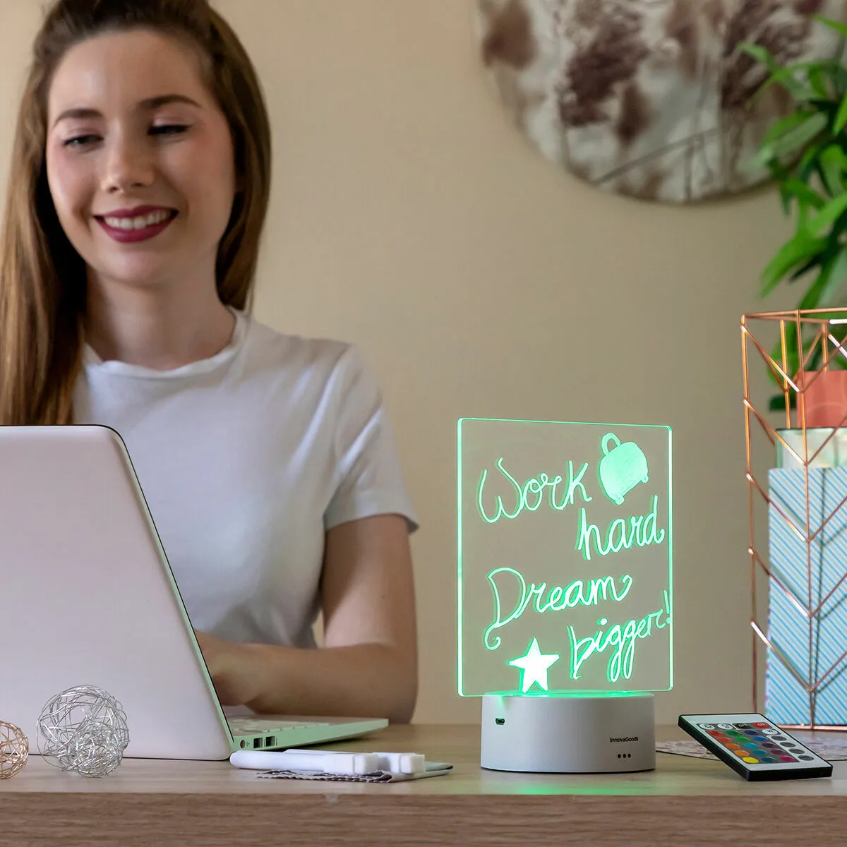 Tabulka LED na zprávy a poznámky Lemo InnovaGoods