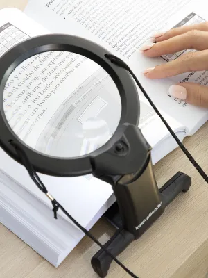 Hands-free lupa s LED světlem Zooled InnovaGoods