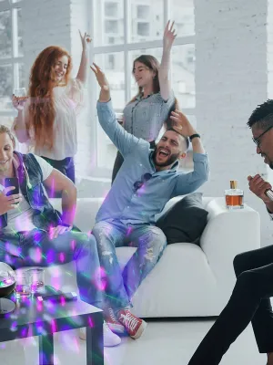 Dobíjecí projektor LED s reproduktorem Istarlyt InnovaGoods