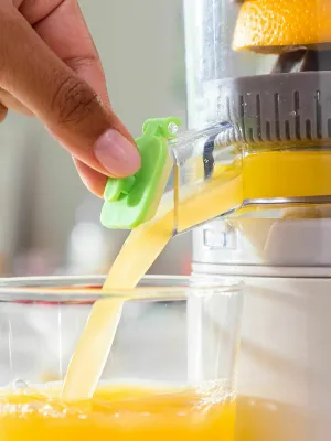 Automatický dobíjecí odšťavňovač Juisso InnovaGoods