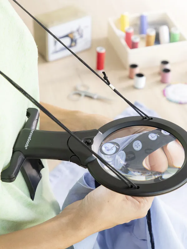 Produkt Hands-free lupa s LED světlem Zooled InnovaGoods Obrázek